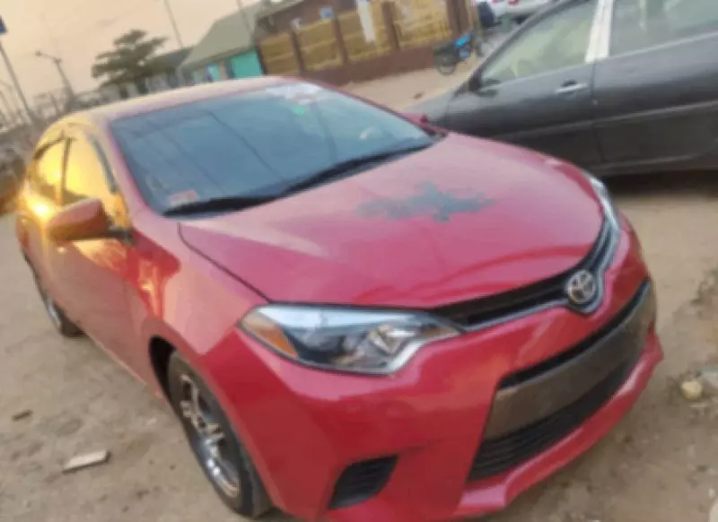 TOYOTA Corolla   - 2015