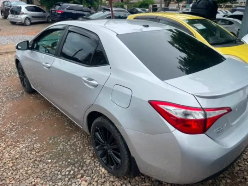 Toyota Corolla   - 2015