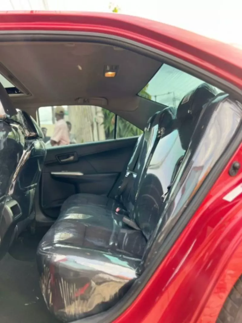 Toyota Camry   - 2014