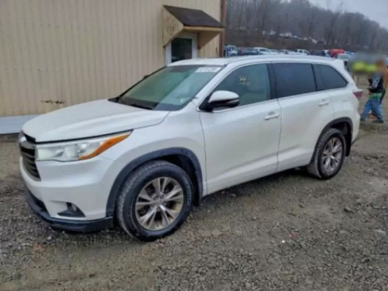 TOYOTA Highlander   - 2015
