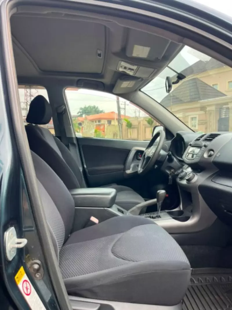 Toyota RAV4   - 2008