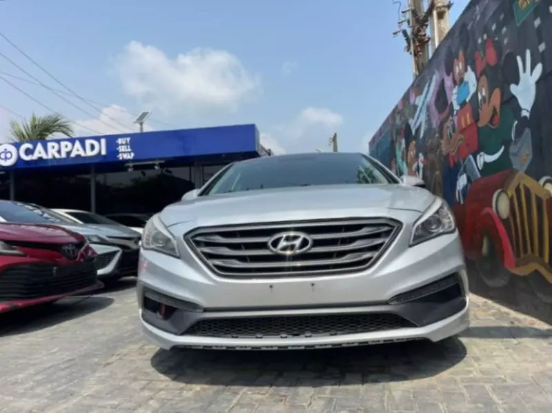 Hyundai Sonata   - 2016