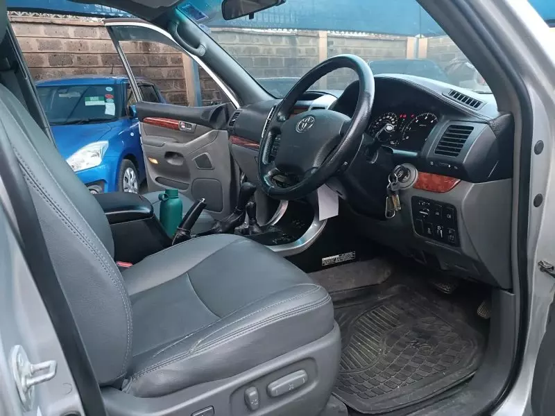 TOYOTA Landcruiser Prado   - 2004