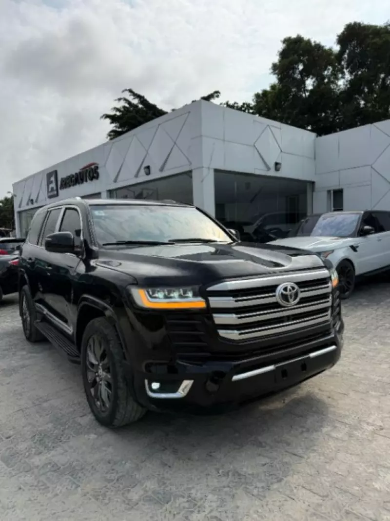 Toyota Land Cruiser   - 2012
