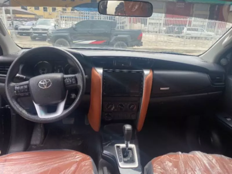 Toyota Fortuner   - 2019