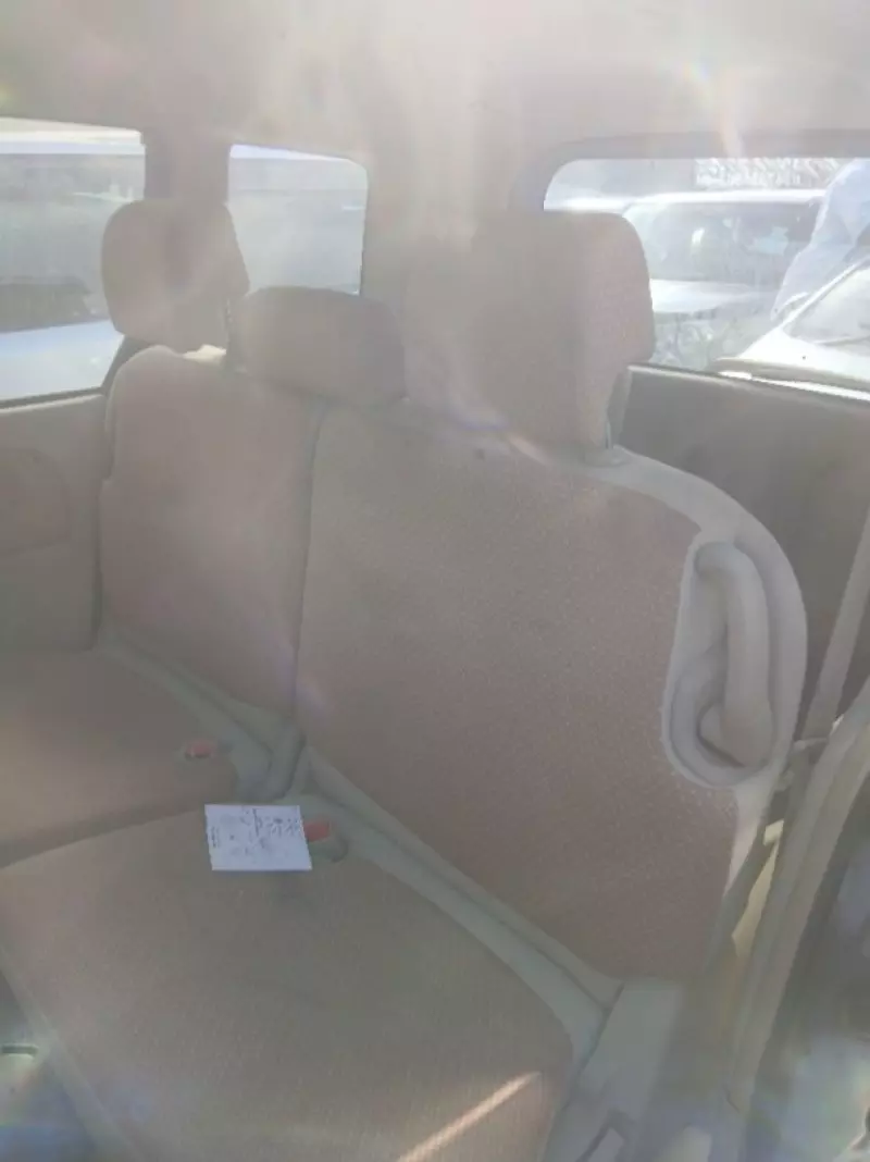TOYOTA Sienta   - 2011