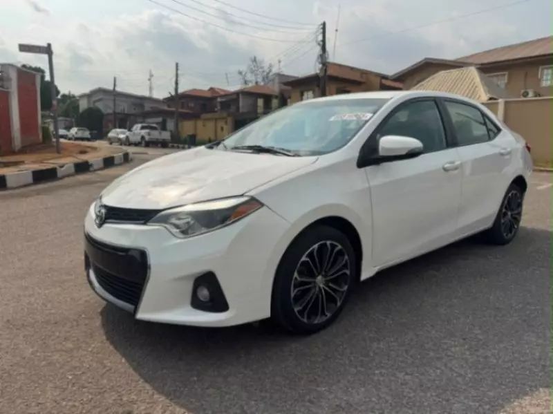 TOYOTA Corolla   - 2014