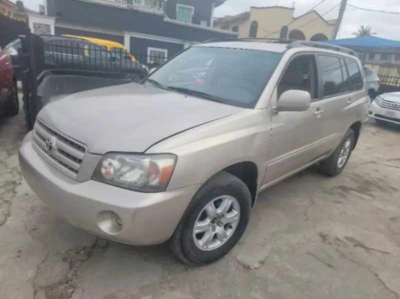 TOYOTA Highlander - 2004
