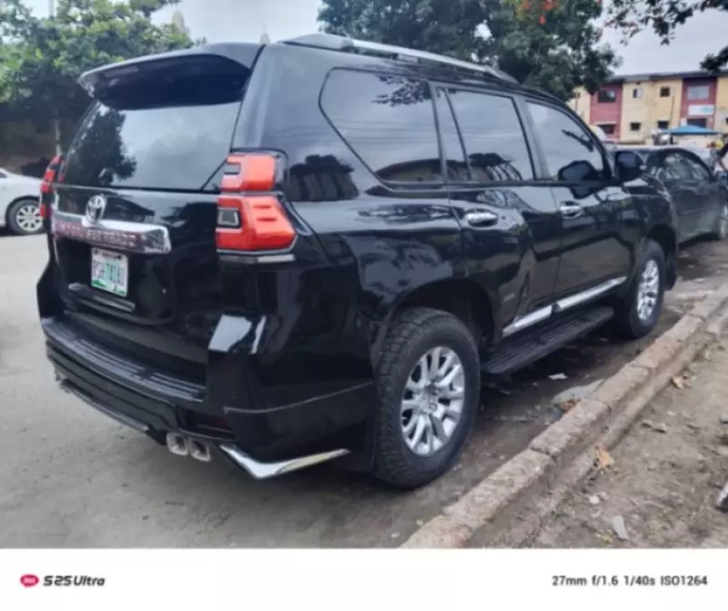 Toyota Landcruiser Prado - 2013