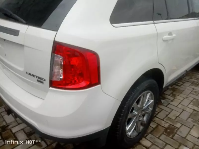 Ford Edge   - 2011