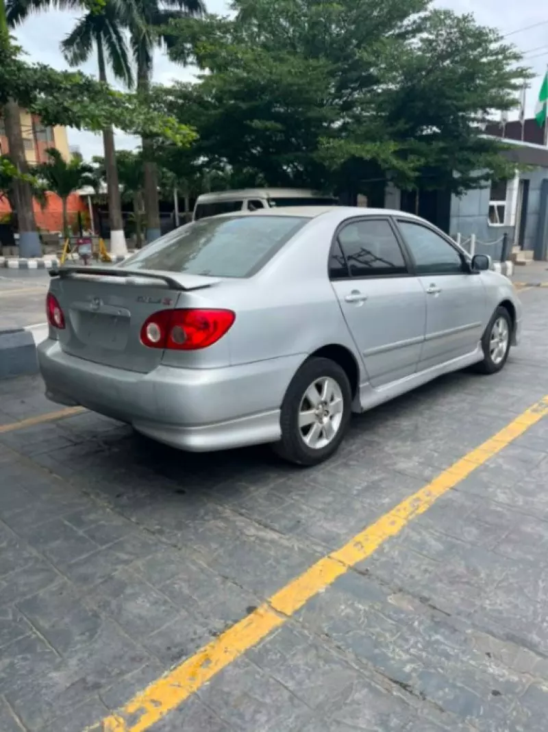 TOYOTA Corolla   - 2006