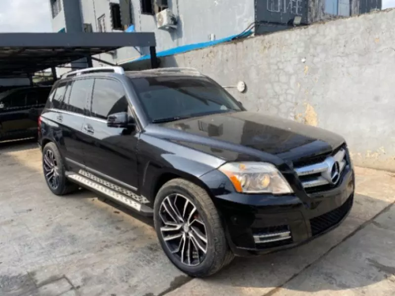 Mercedes-Benz GLK 350   - 2010