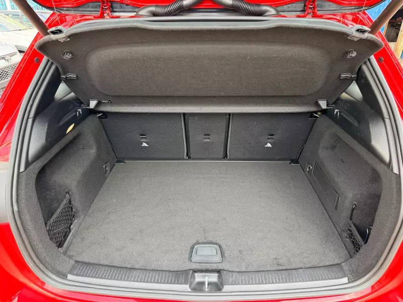 Mercedes-Benz B 180   - 2019