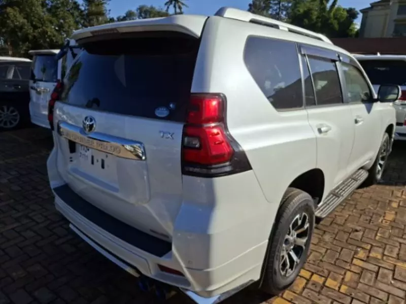 Toyota Landcruiser prado TX   - 2017