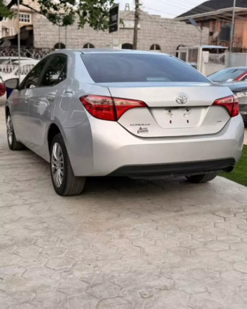 Toyota Corolla   - 2017