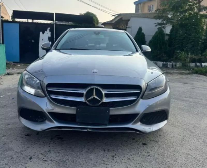 Mercedes-Benz C 300   - 2015