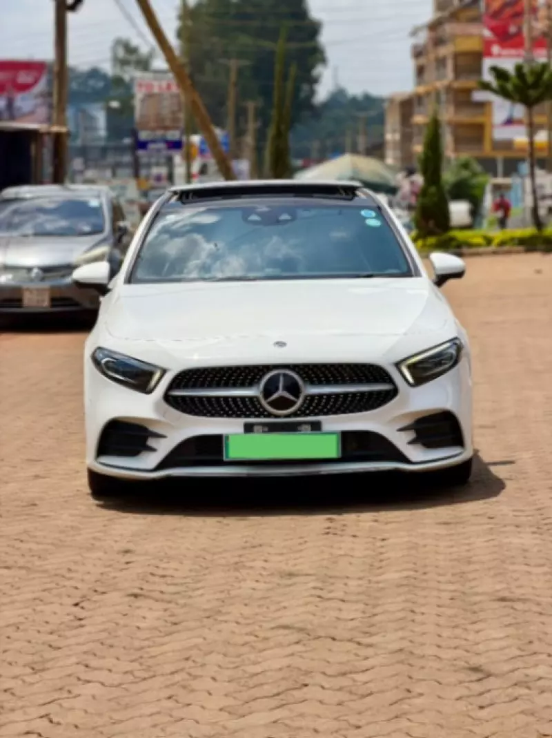 Mercedes-Benz A180   - 2019