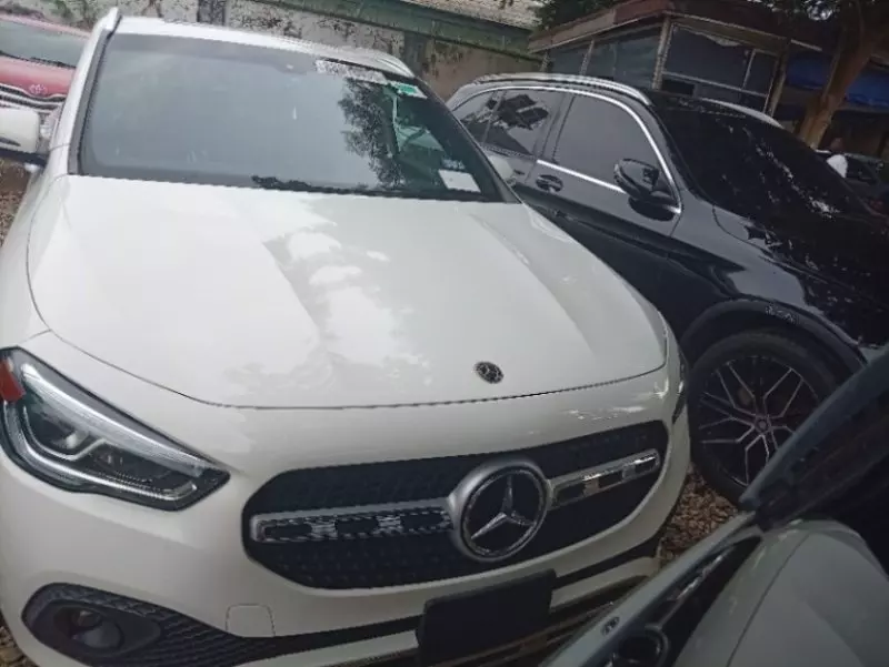 Mercedes-Benz GLA 250   - 2021