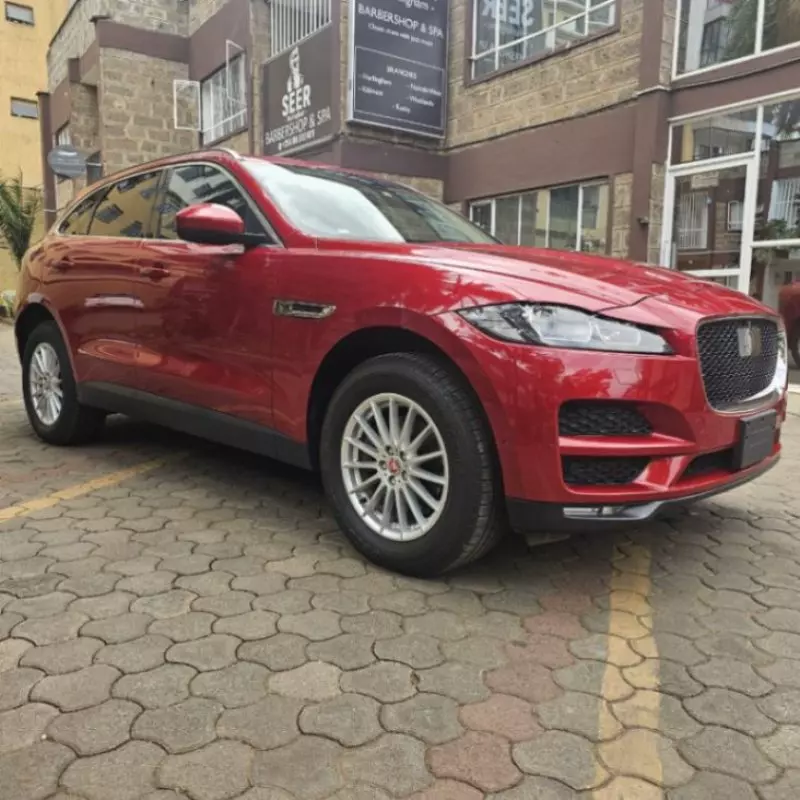 Jaguar F-Pace   - 2019