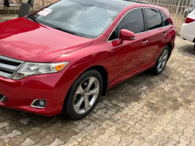 Toyota Venza   - 2014