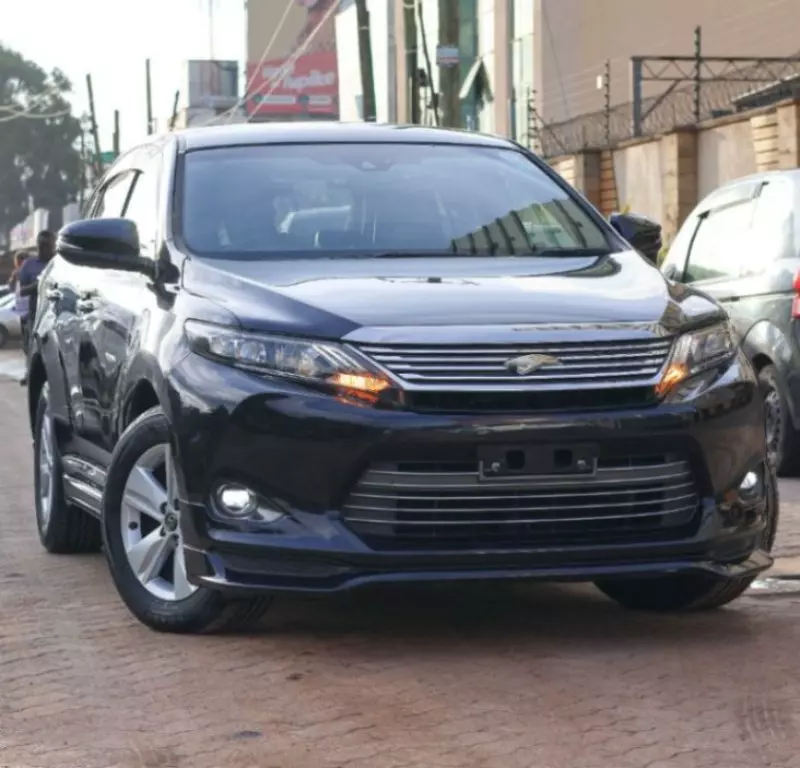 Toyota Harrier   - 2018