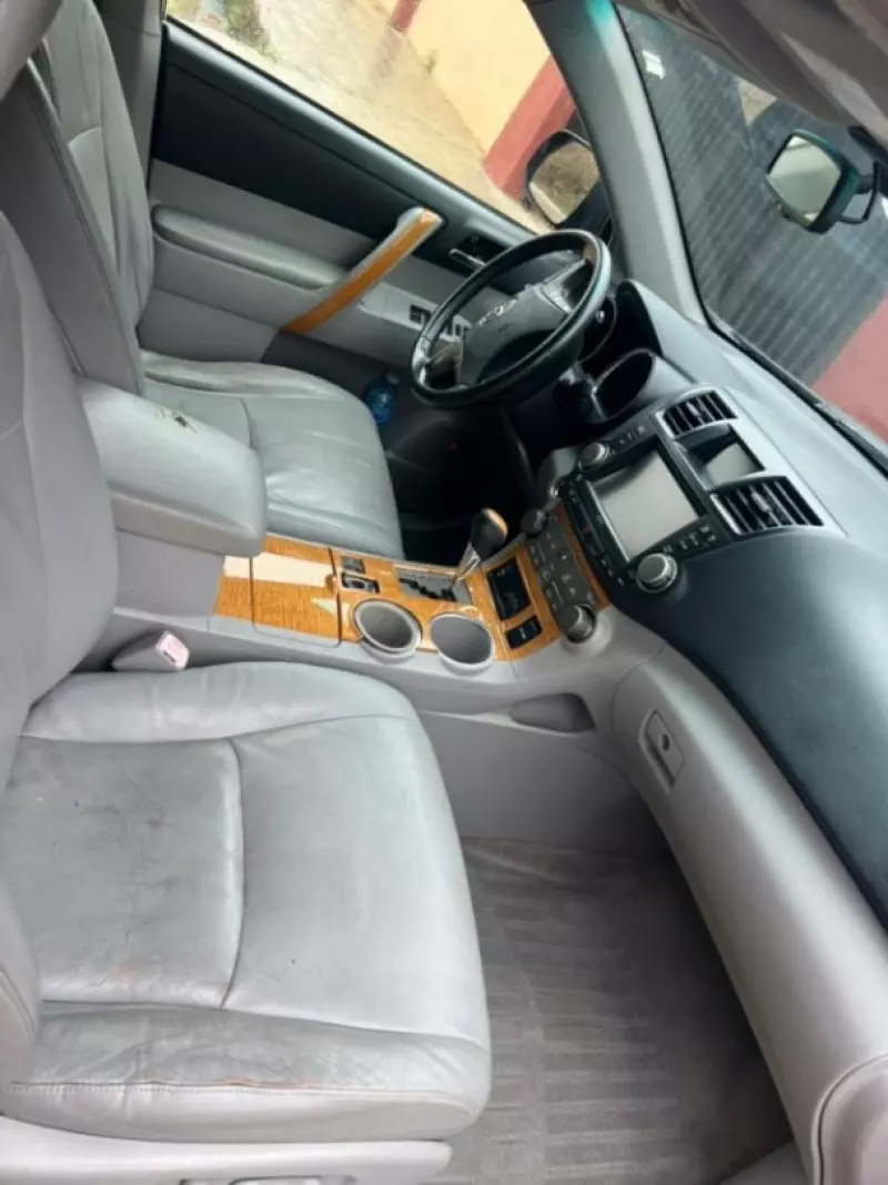 TOYOTA Highlander   - 2009