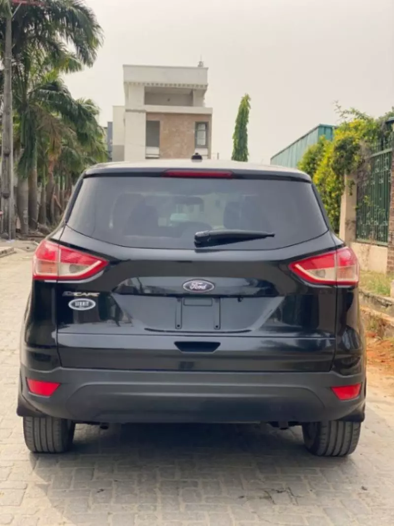Ford Escape   - 2013
