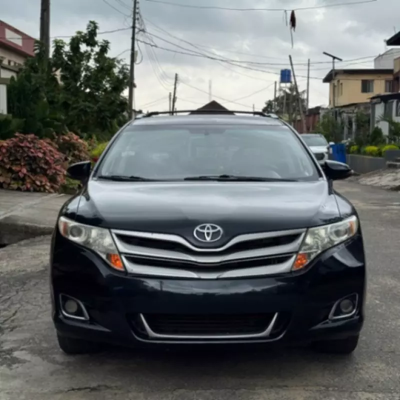 Toyota Venza   - 2013