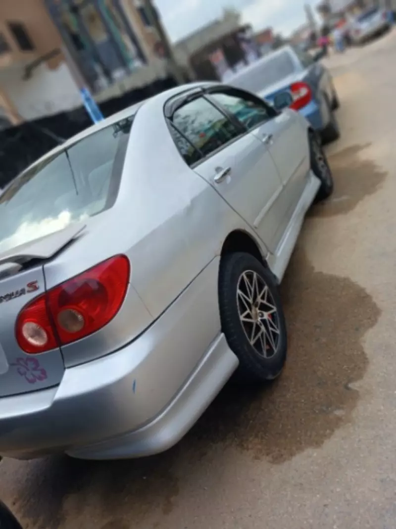 TOYOTA Corolla   - 2006