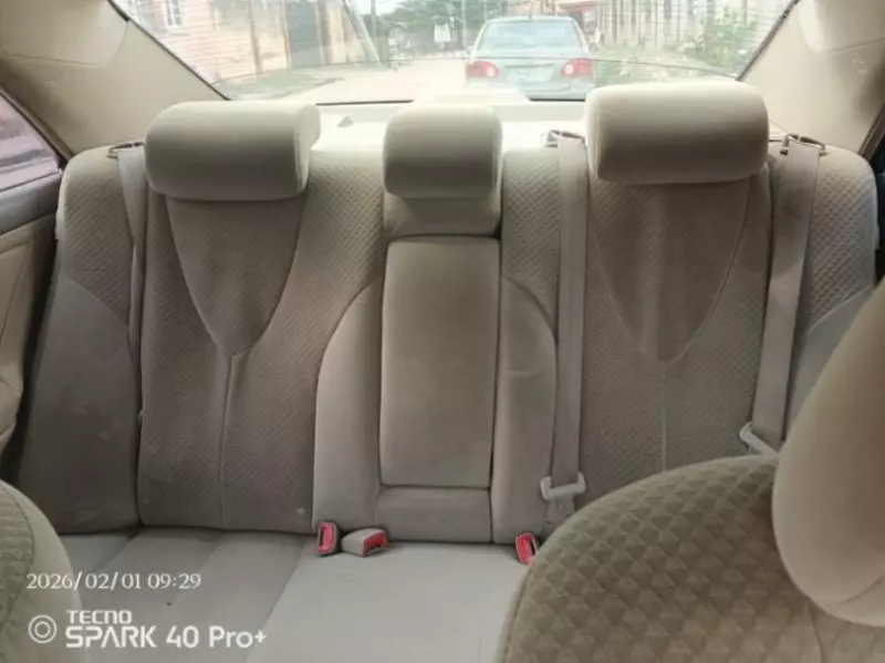 Toyota Camry   - 2009