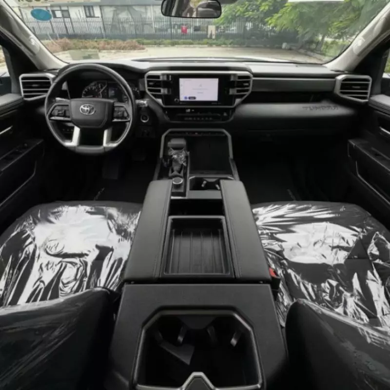 Toyota Tundra   - 2024