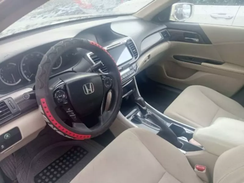 Honda Accord   - 2016
