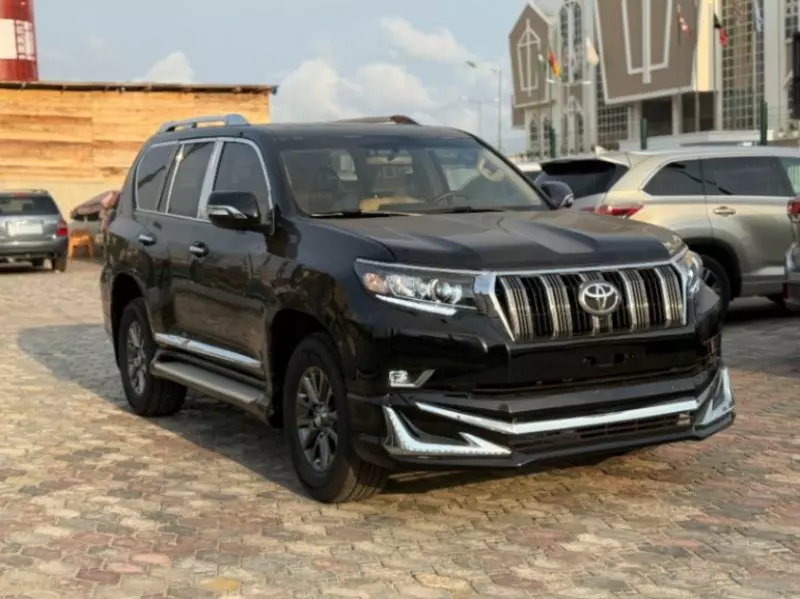 Toyota Land Cruiser   - 2016