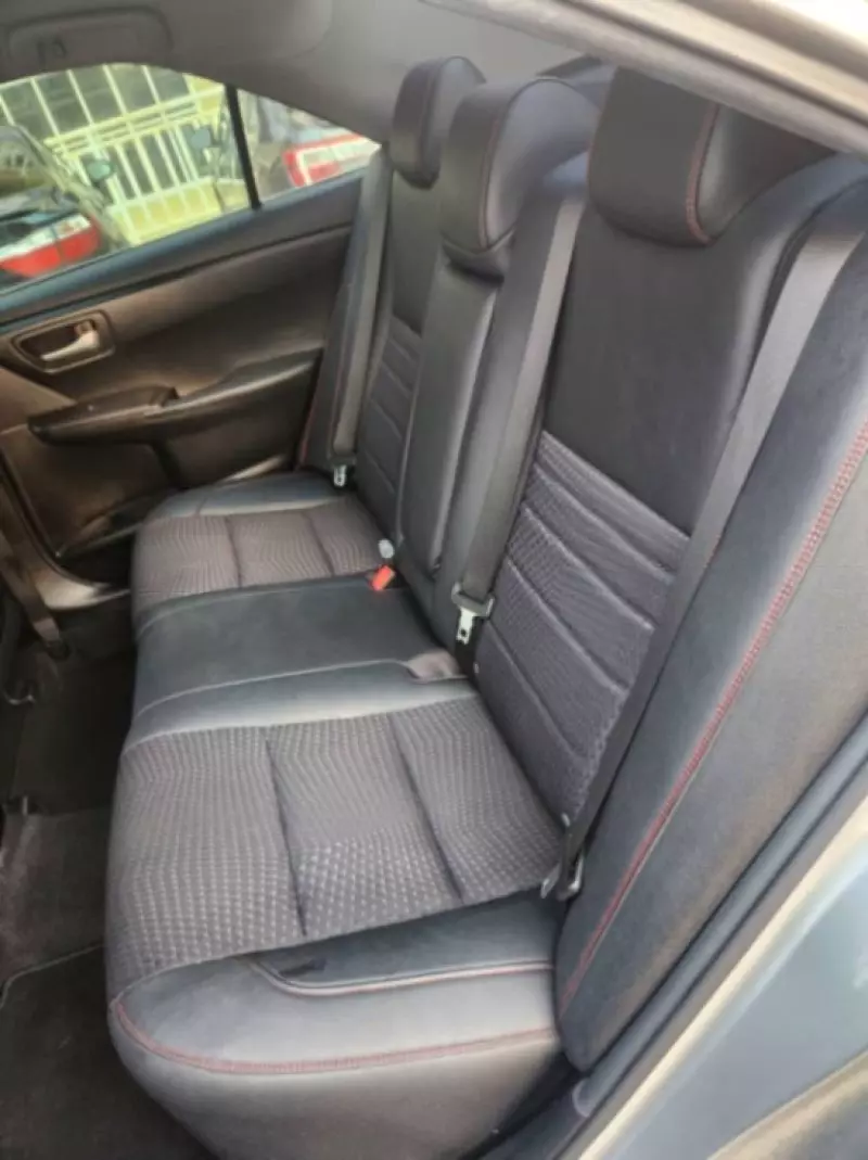 Toyota Camry - 2015