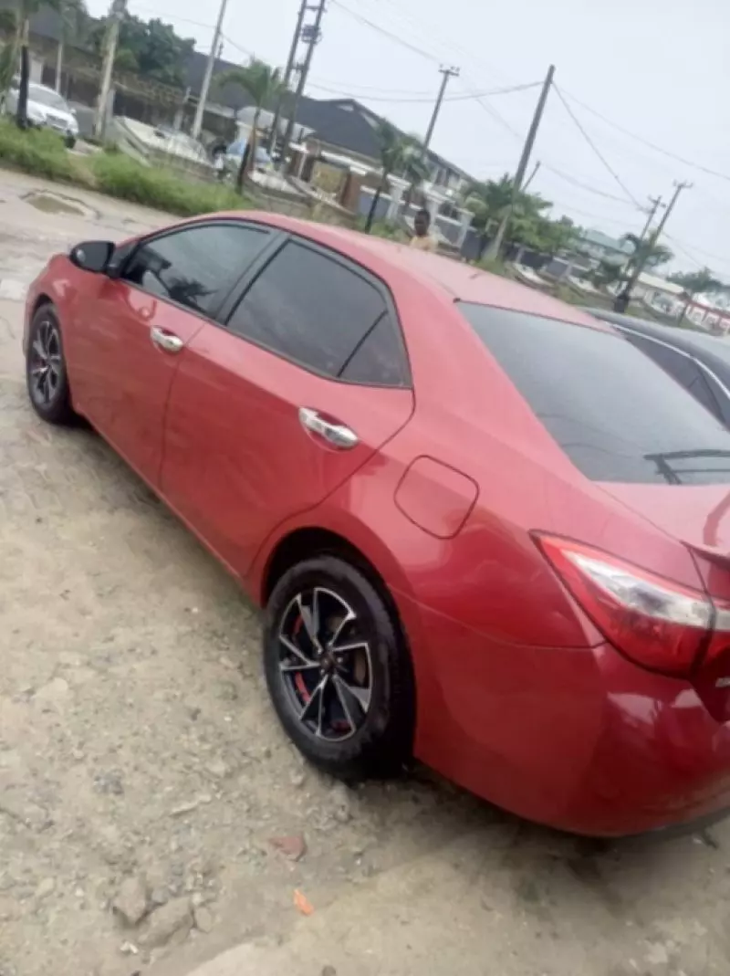 Toyota Corolla - 2015
