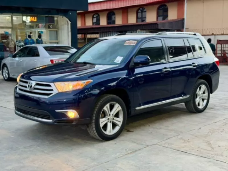 TOYOTA Highlander   - 2013