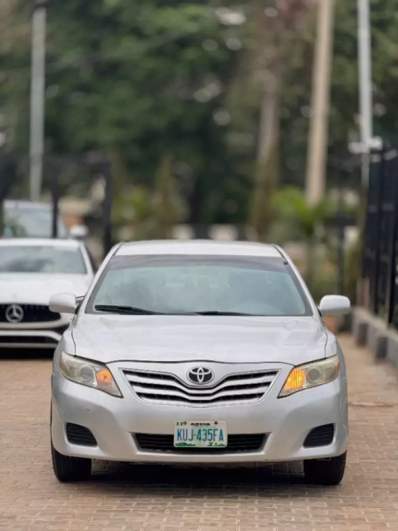 Toyota Camry   - 2008