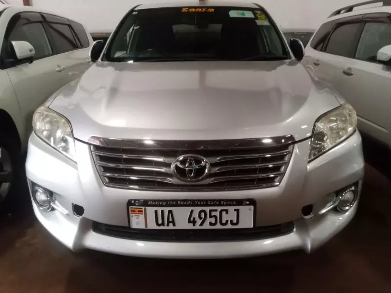 Toyota Vanguard    - 2010