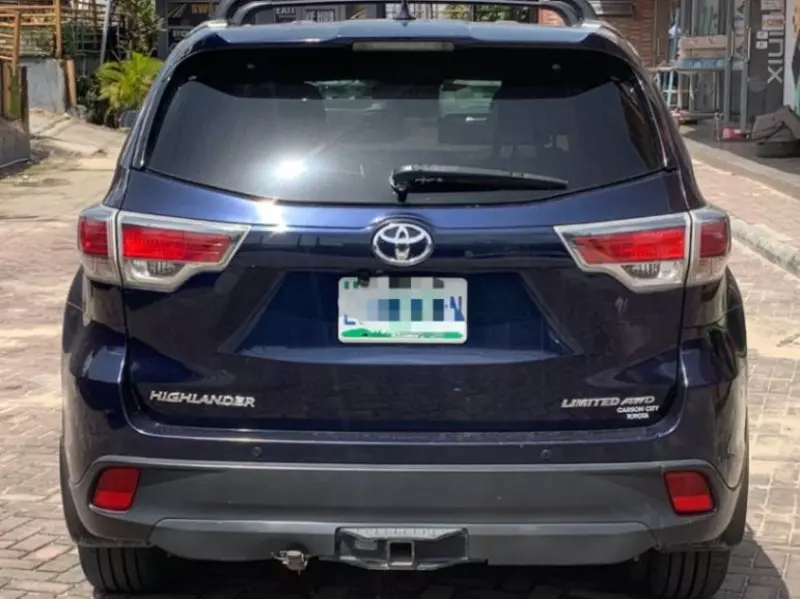 Toyota Highlander - 2015
