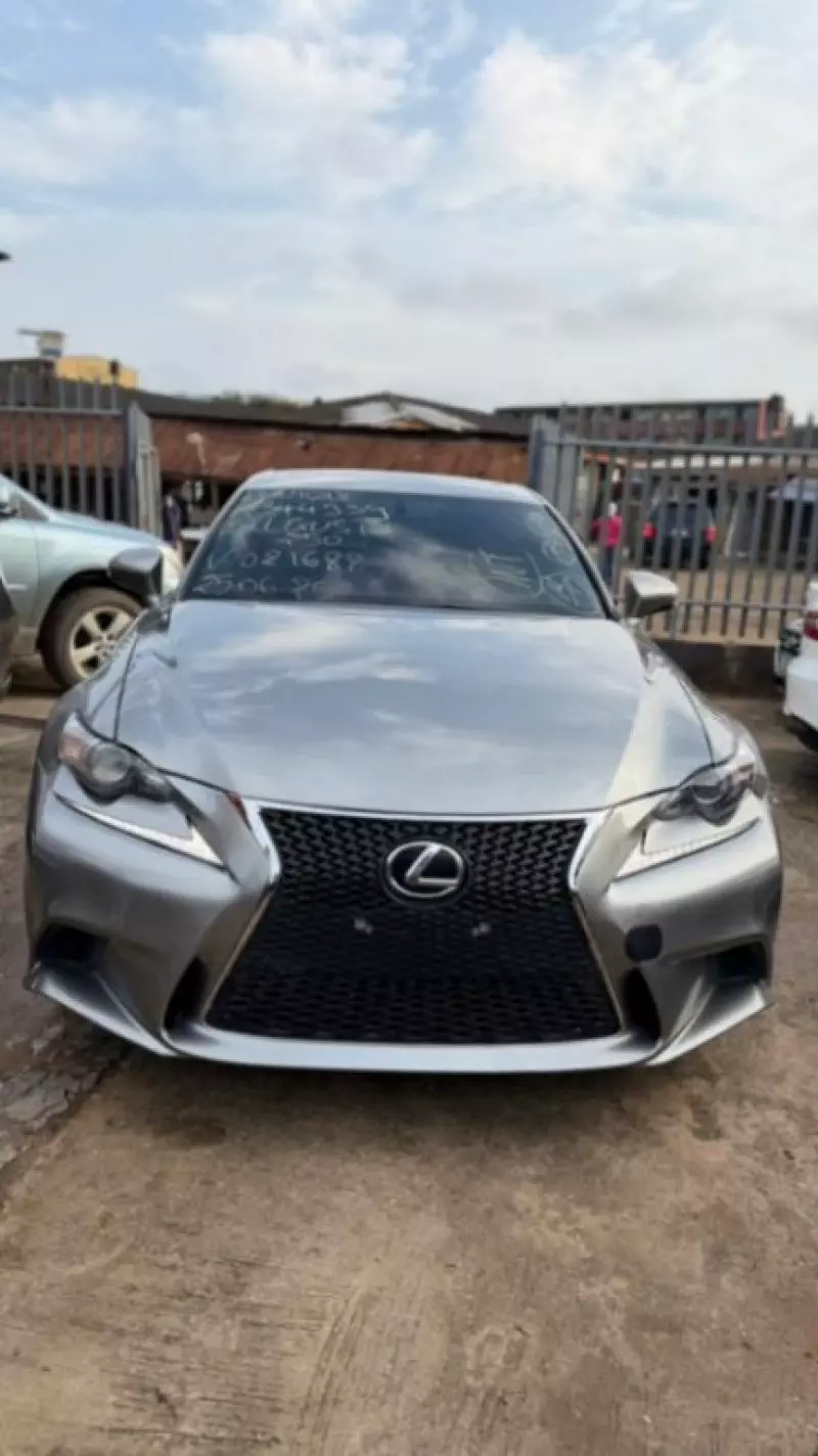 Lexus IS 250 - 2015