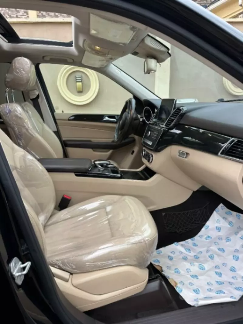 Mercedes-Benz GLE 350   - 2016