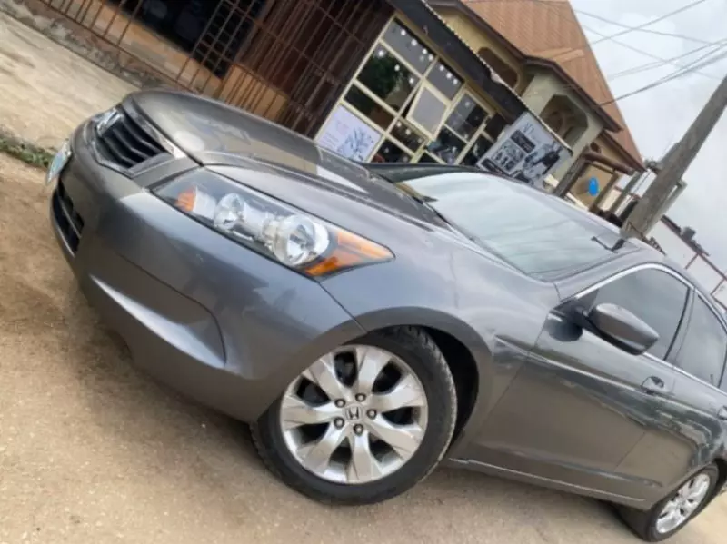 Honda Accord   - 2009