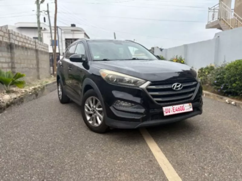 Hyundai Tucson   - 2016