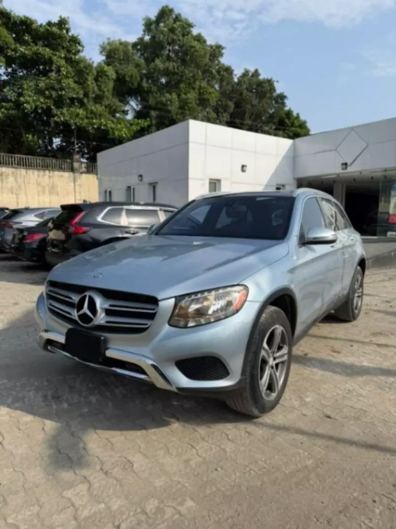 Mercedes-Benz GLC 300   - 2018