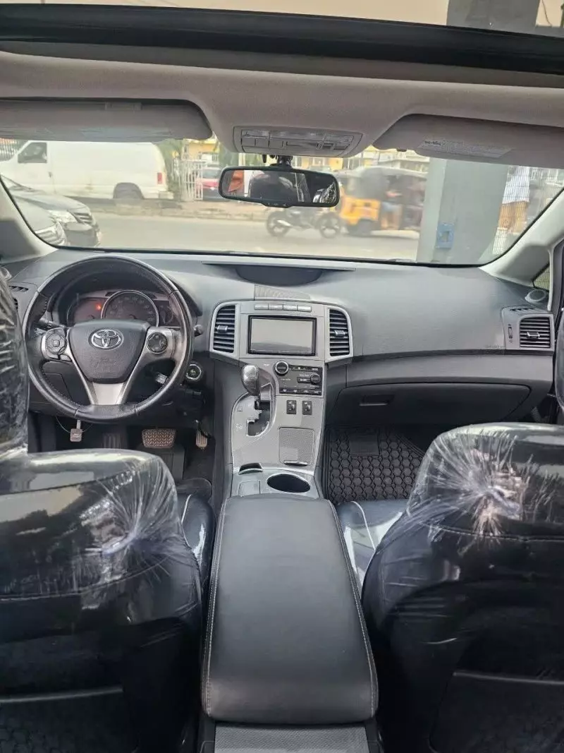 Toyota Venza   - 2013