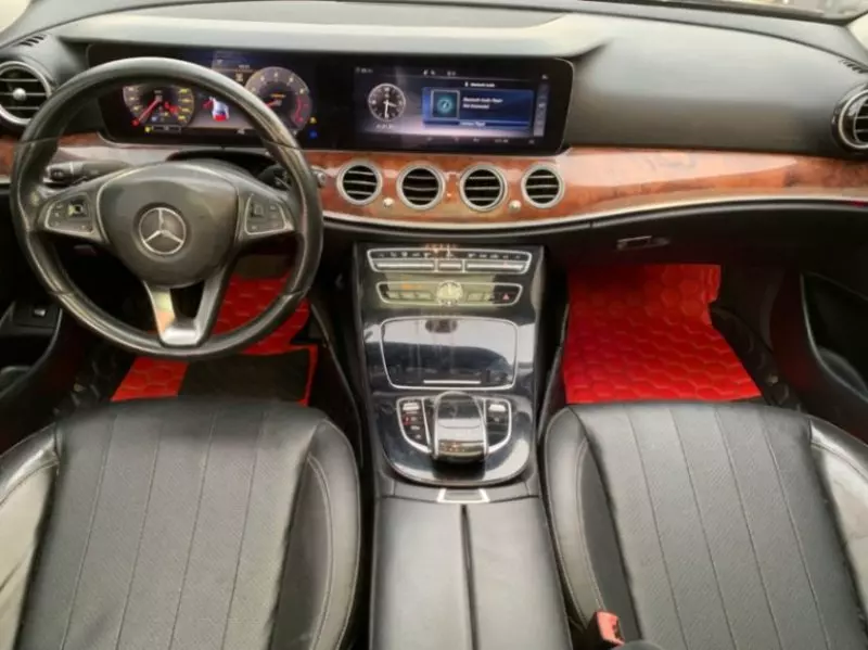 Mercedes-Benz E 300   - 2018