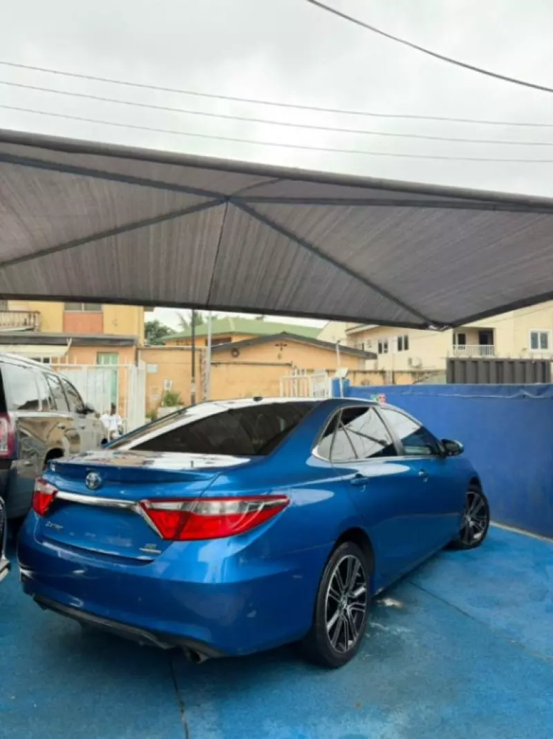 TOYOTA Camry   - 2016