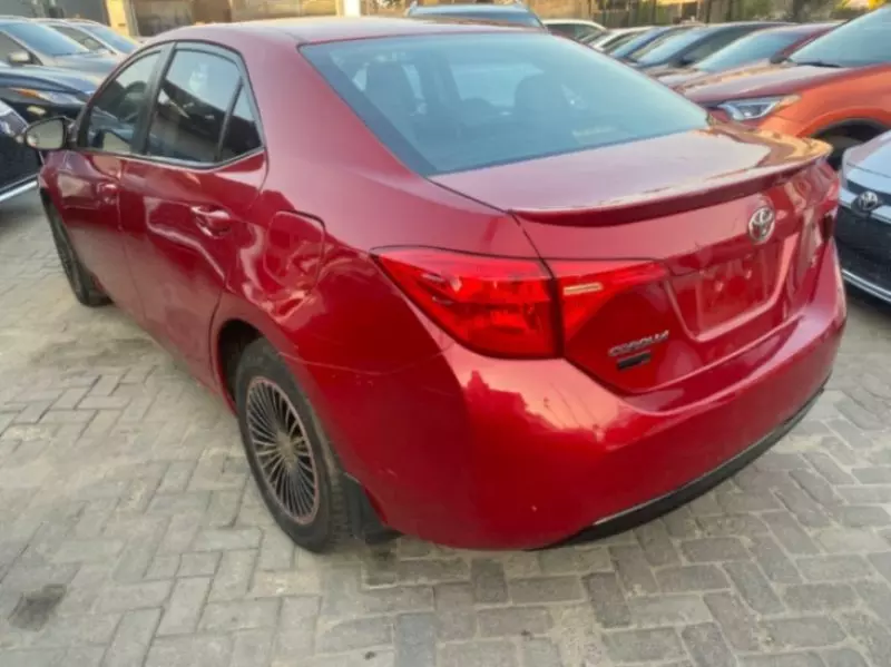 Toyota Corolla   - 2015