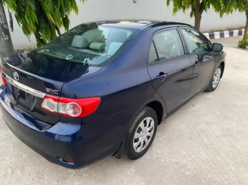 Toyota Corolla   - 2012