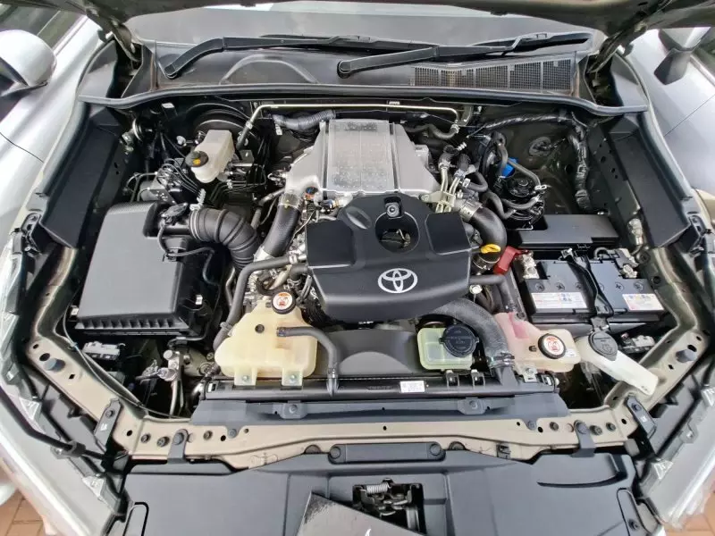 Toyota Hilux   - 2022